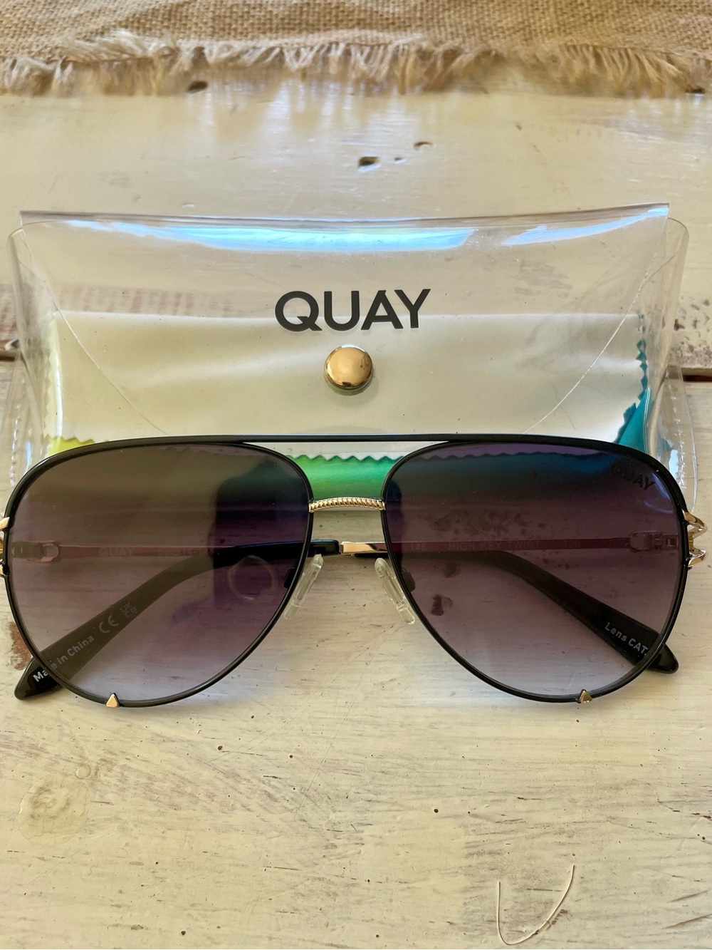Quay Australia Gold Frame Sunglasses with Black Gradient Lenses NWOT